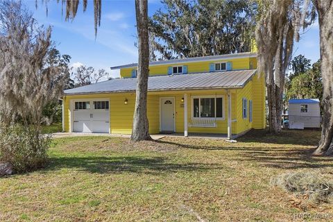 Homes For Sale - 3644 N Hiawatha Terrace<br/> Citrus County, Crystal River, FL 34428