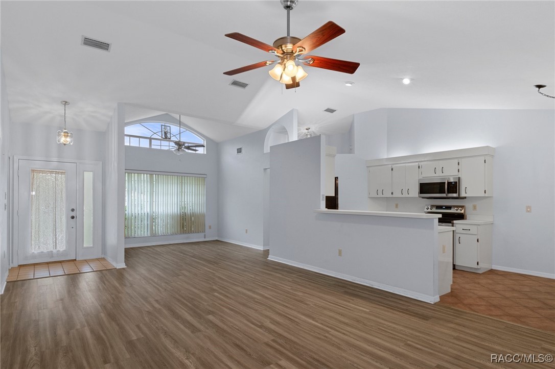 2061 E Celina Street, Inverness, Florida image 7