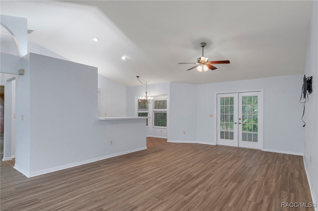 2061 E Celina Street, Inverness, Florida image 3