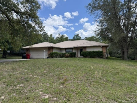 Homes For Sale - 3046 E Squirrel Court<br/> Inverness, FL 34452