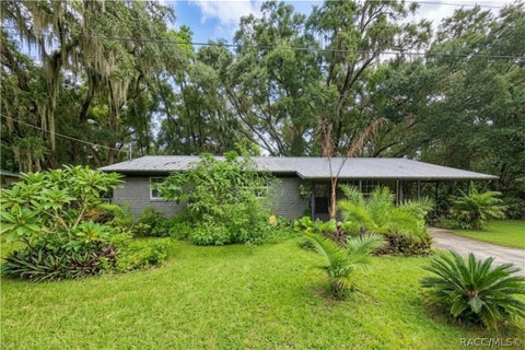 Homes For Sale - 3751 SE 145th Street<br/> Summerfield, FL 34491