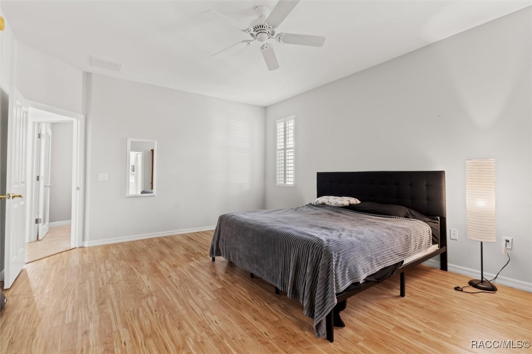 3563 W Blossom Drive, Beverly Hills, New York image 26