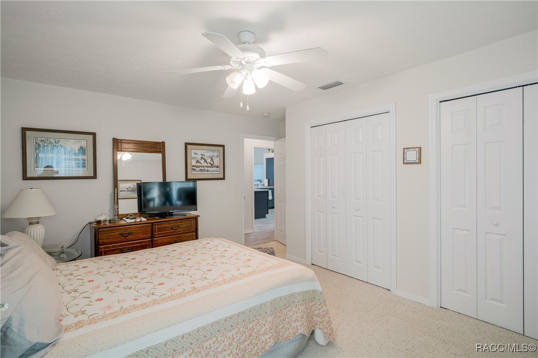 5771 N Carnation Drive, Beverly Hills, New York image 30