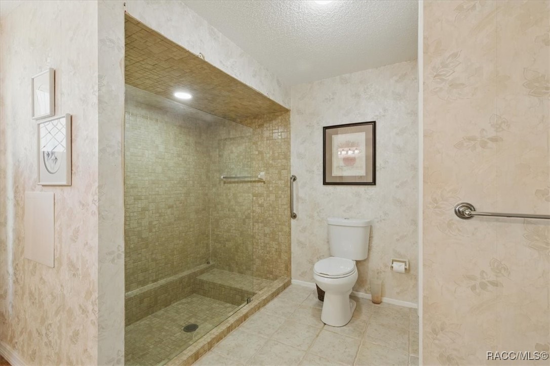 20 Palm Circle Drive, Inglis, New York image 24
