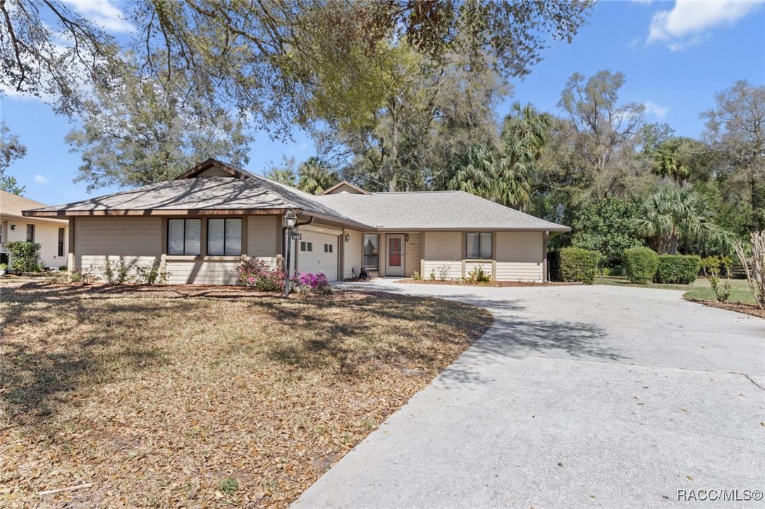1469 N Chapelcross Loop, Crystal River, Florida image 1
