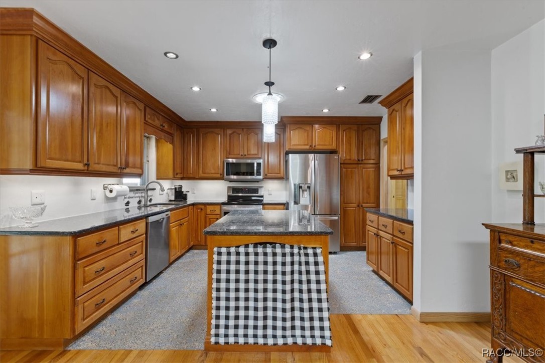 4715 Riverside Drive, Yankeetown, Florida image 11