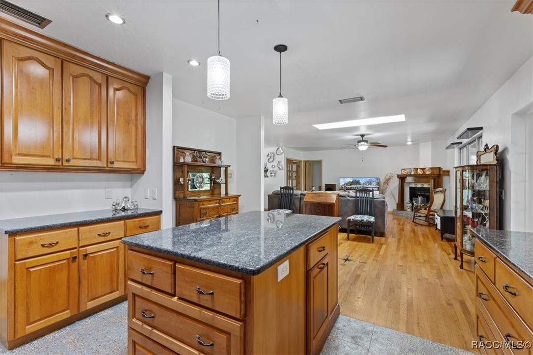 4715 Riverside Drive, Yankeetown, Florida image 15