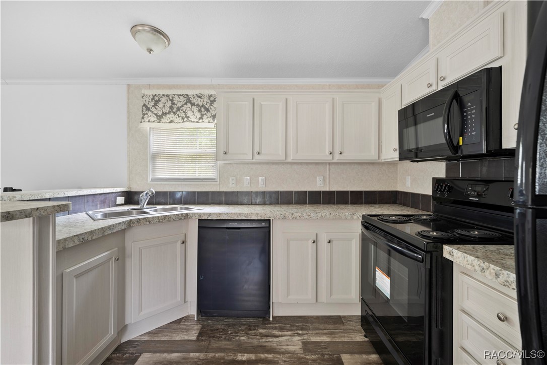4724 N Forest Lake Drive, Hernando, New York image 12