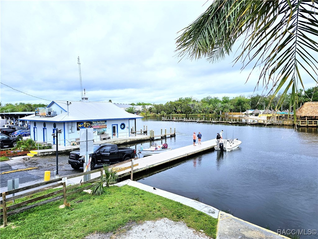 5297 S Cherokee Way #110, Homosassa, Florida image 2
