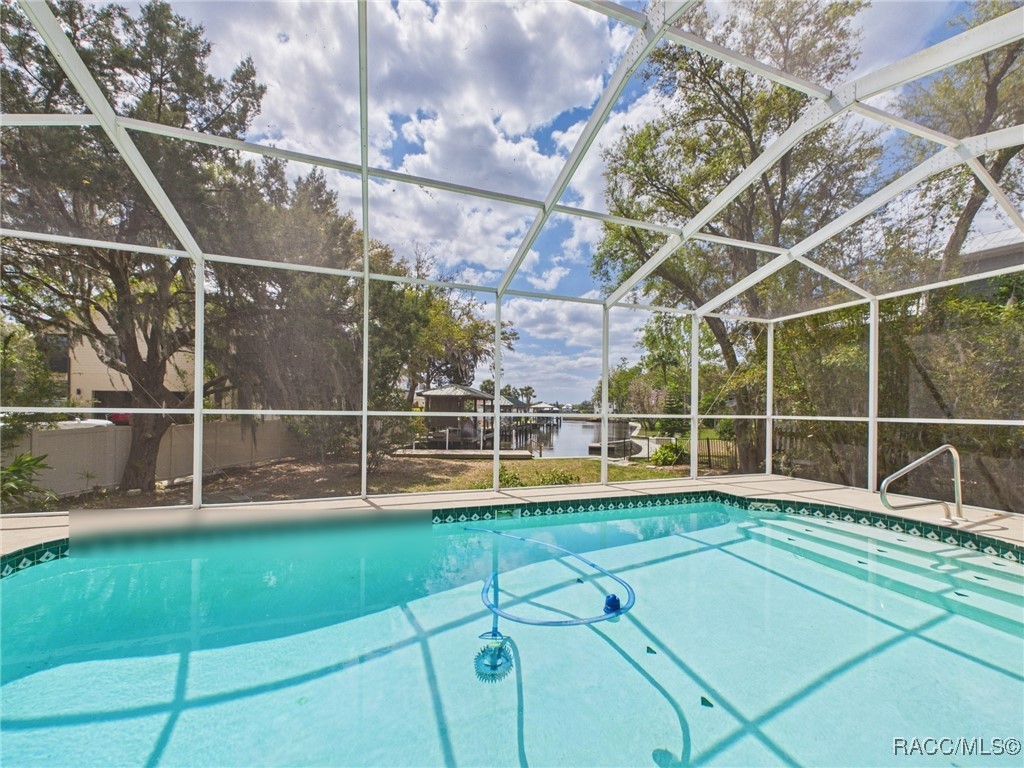 402 NW Magnolia Circle, Crystal River, Florida image 17