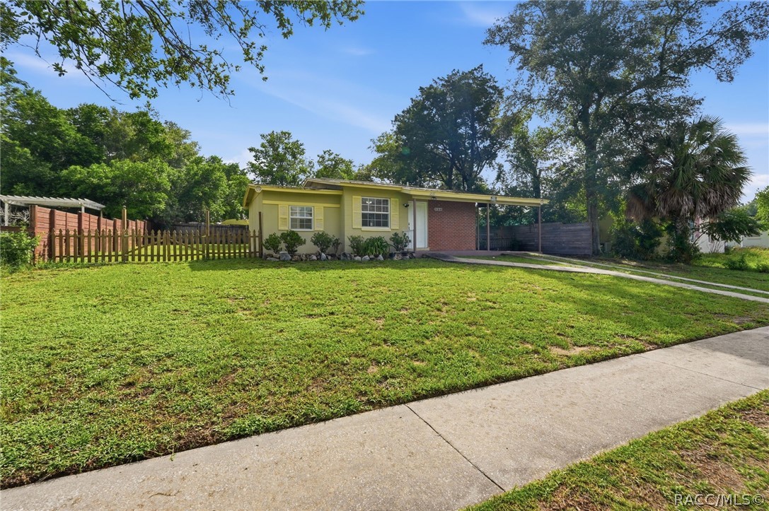 Photo 1 of 48 — 9447 N Milam Way, Citrus Springs, FL 34434