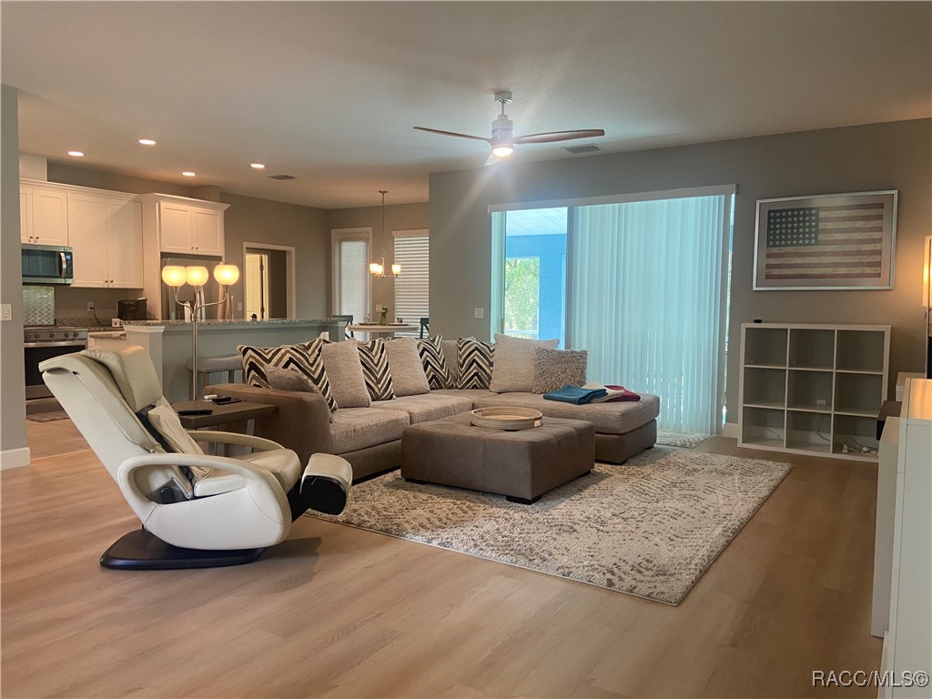 13 Whitewood Court