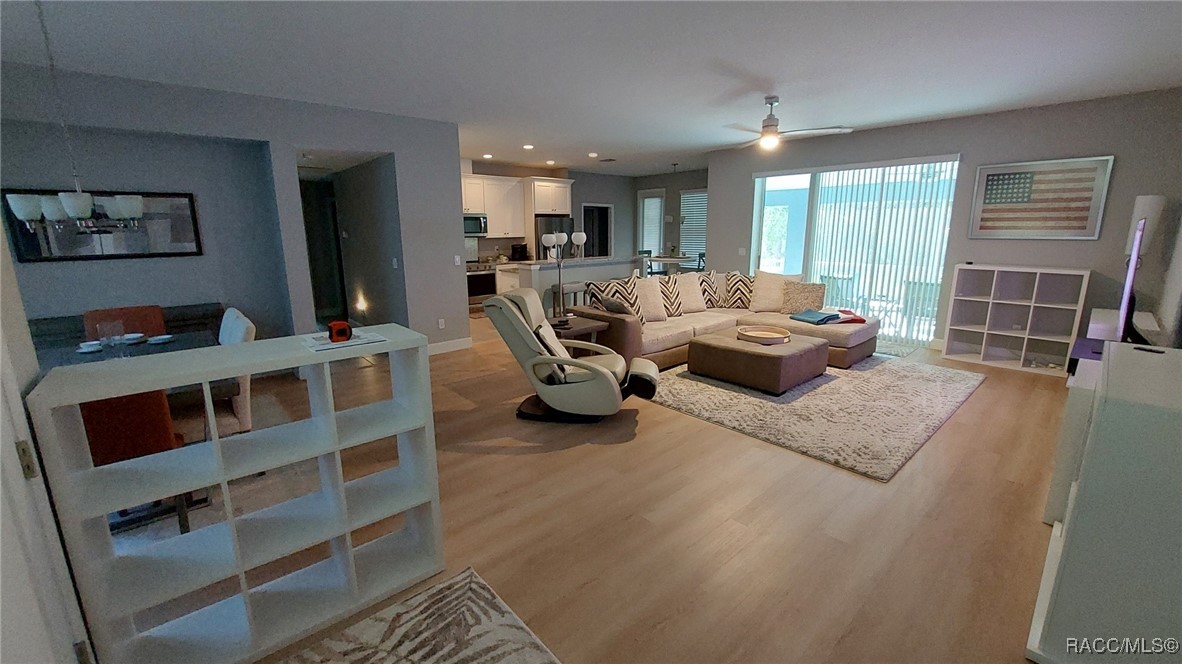 13 Whitewood Court