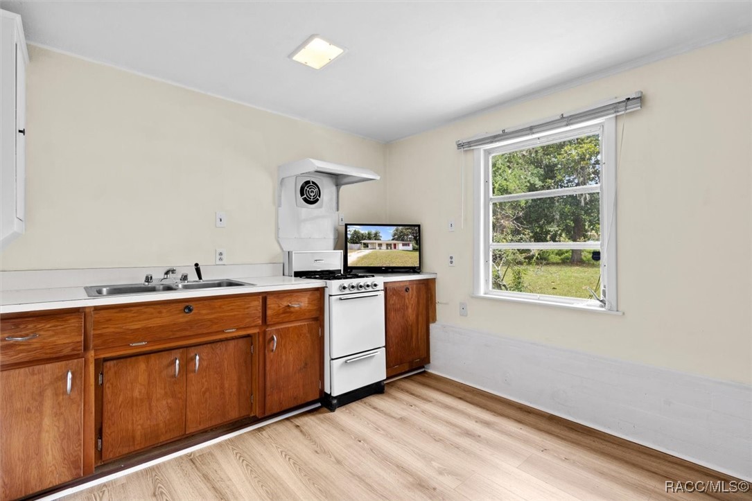 9665 W Orchard Street, Crystal River, New York image 34