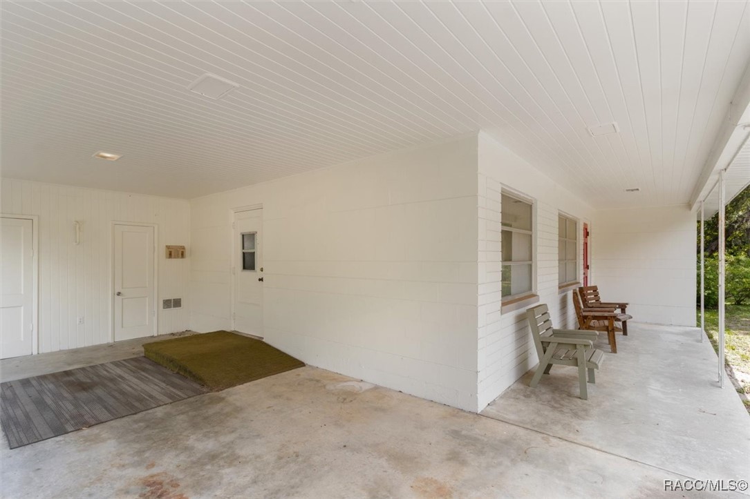 9665 W Orchard Street, Crystal River, New York image 9