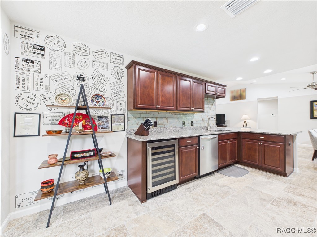 8456 N Dove Orchid Drive, Citrus Springs, Florida image 11