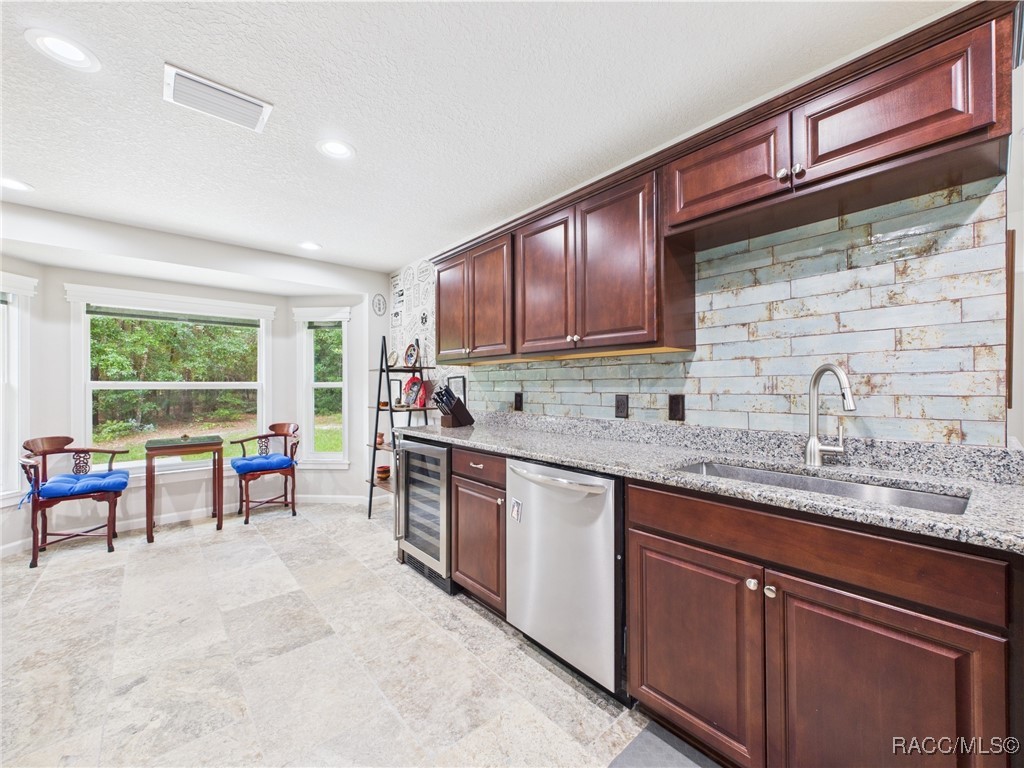 8456 N Dove Orchid Drive, Citrus Springs, Florida image 7