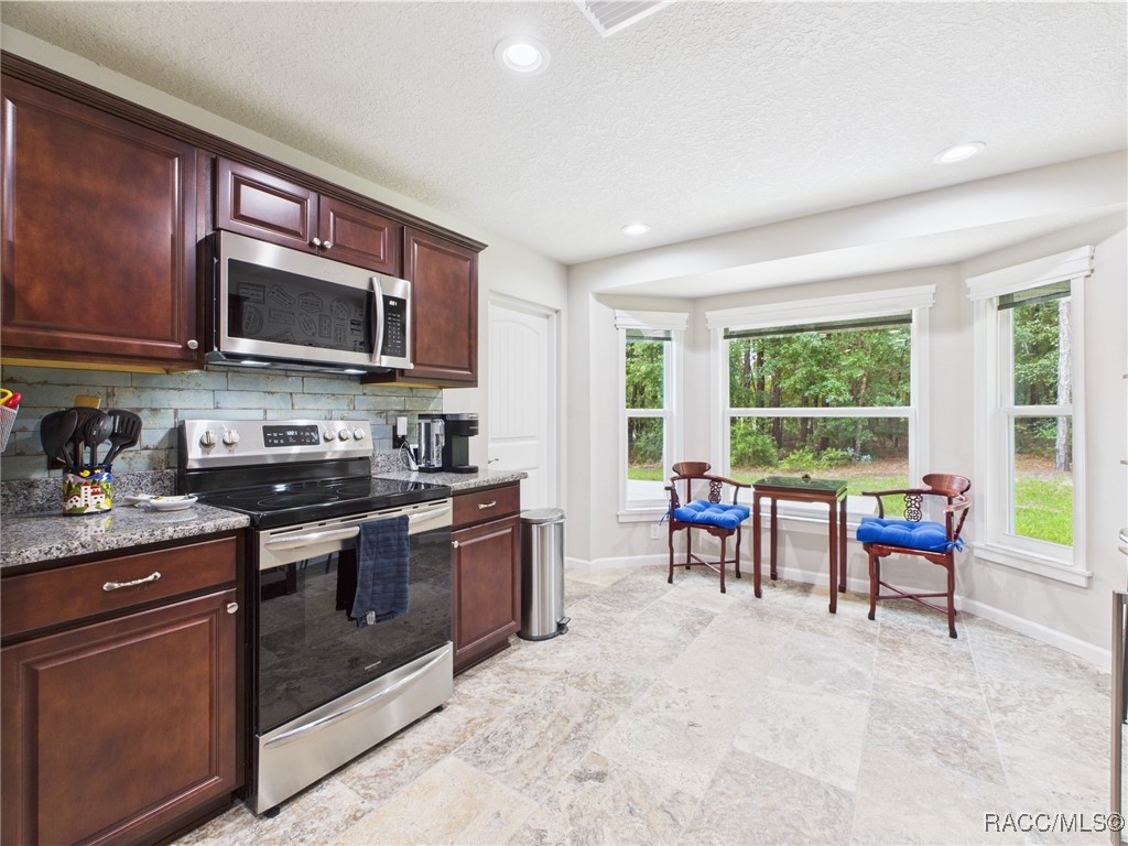 8456 N Dove Orchid Drive, Citrus Springs, Florida image 9