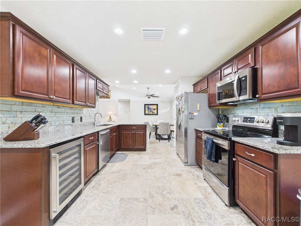 8456 N Dove Orchid Drive, Citrus Springs, Florida image 6