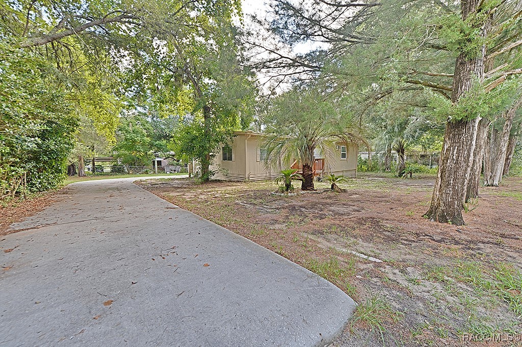 2801 E Dawson Drive, Inverness, Florida image 3