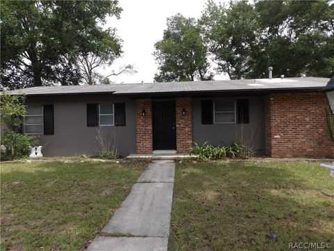 Homes For Rent - 2085 W Argus Place<br/> Citrus Springs, FL 34434