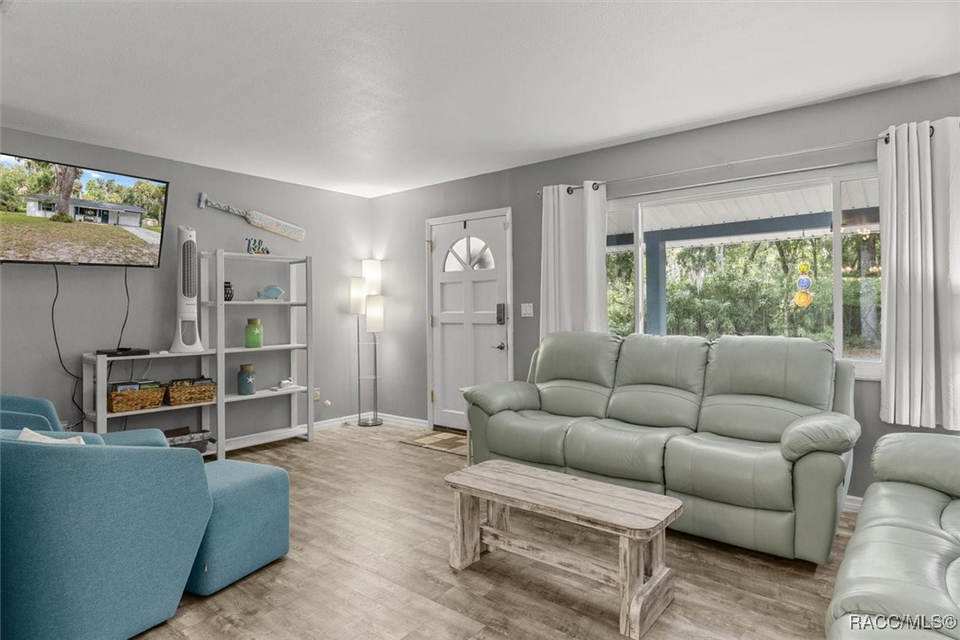 868 N Gardenview Terrace, Crystal River, Florida image 6