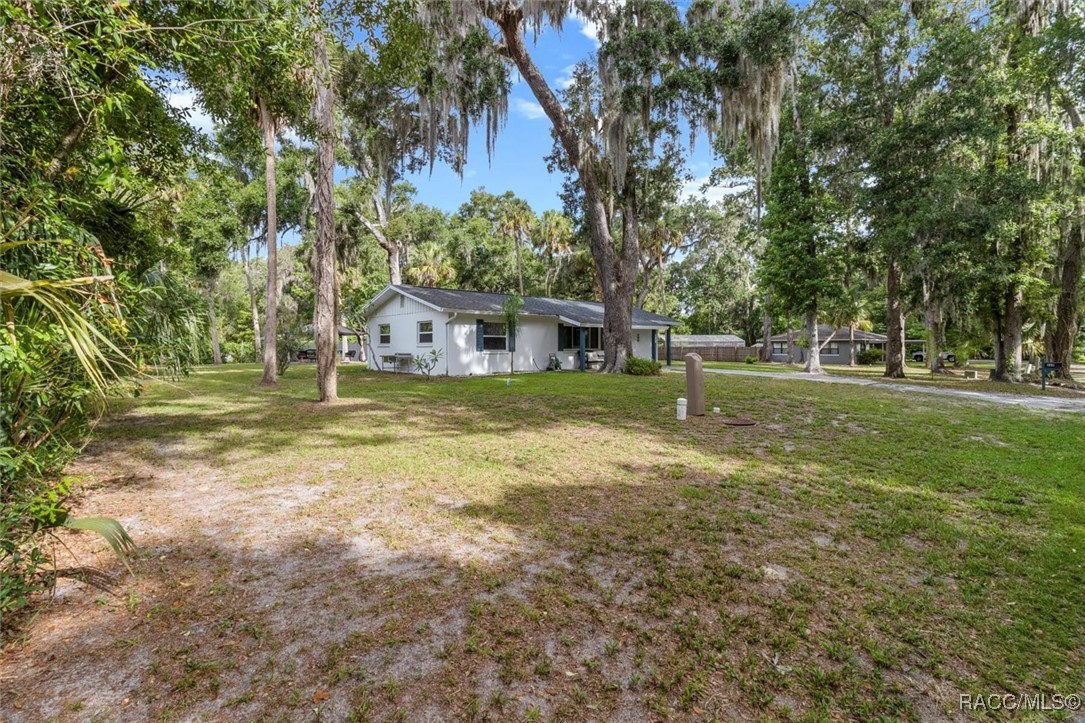 868 N Gardenview Terrace, Crystal River, Florida image 30