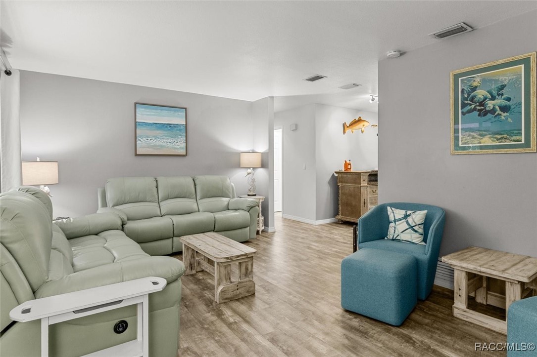 868 N Gardenview Terrace, Crystal River, Florida image 5
