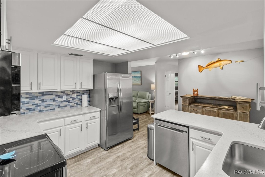 868 N Gardenview Terrace, Crystal River, Florida image 11