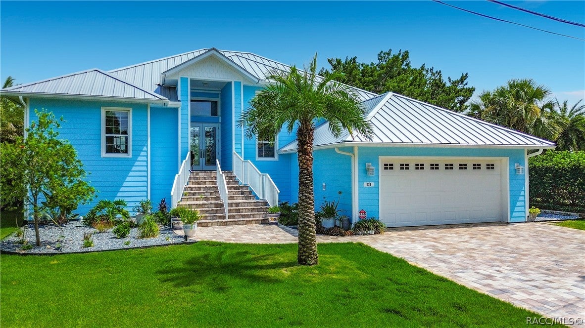 838 SW Kings Bay Drive
