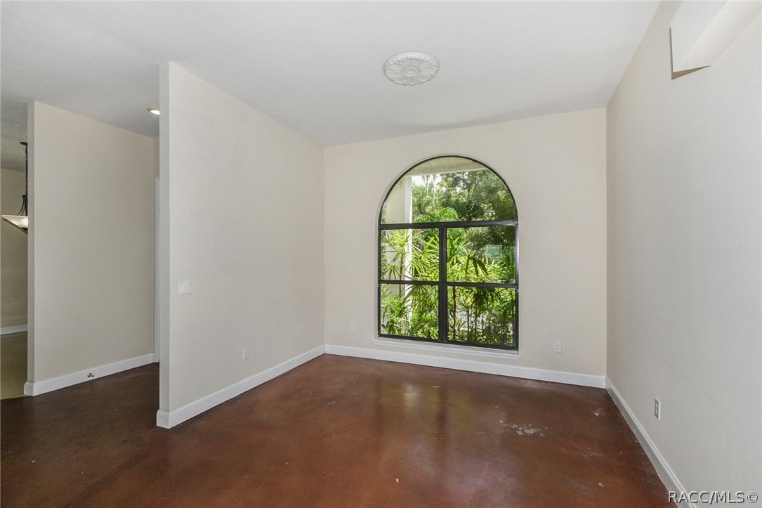 750 NW Snug Harbor Road