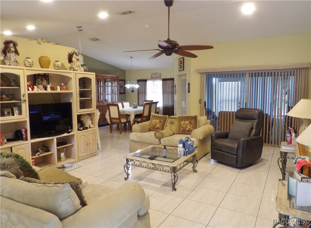 1099 W Olympia Street