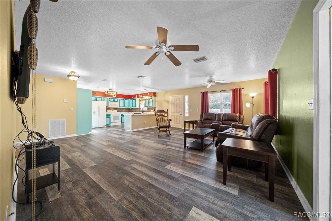 12575 W Foss Groves Path