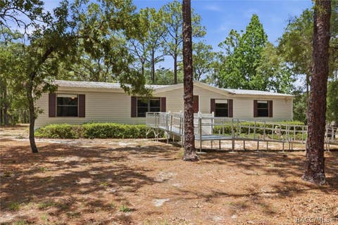 Mobile Home For Sale - 5828 S Oldfield Avenue<br/> Homosassa, FL 34446