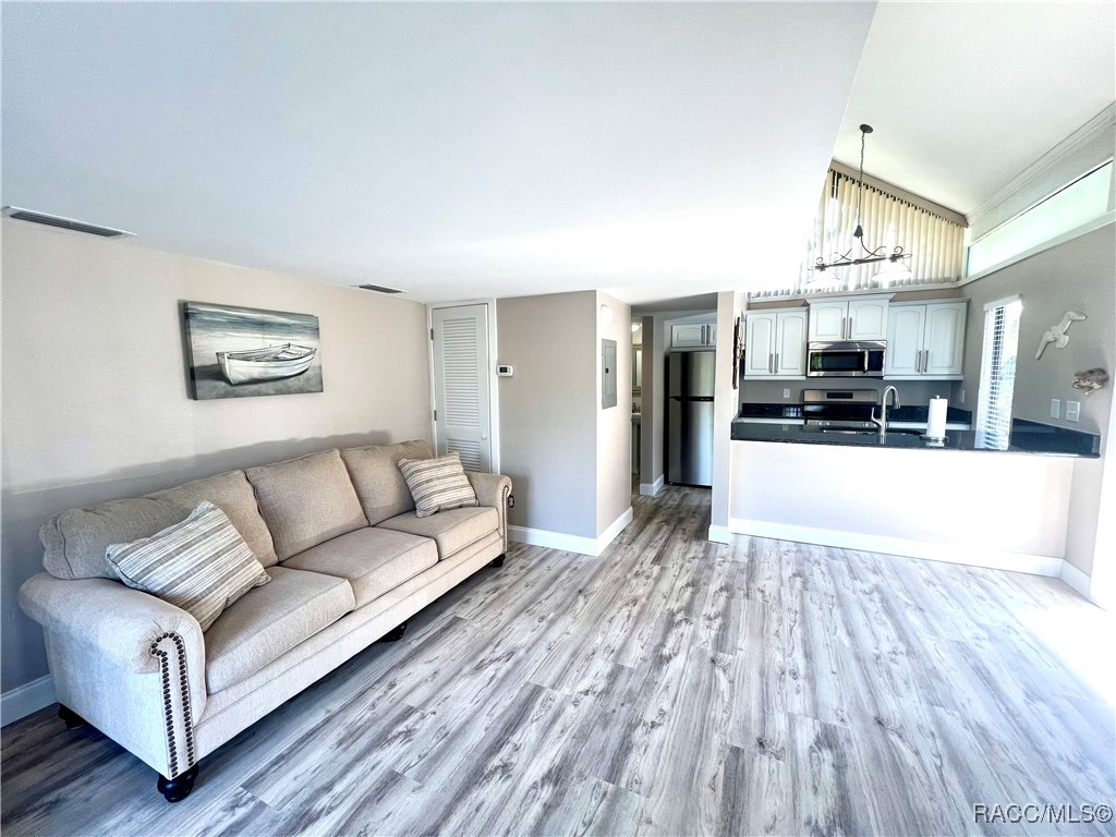 2695 N Seabreeze Point, Crystal River, Florida image 11