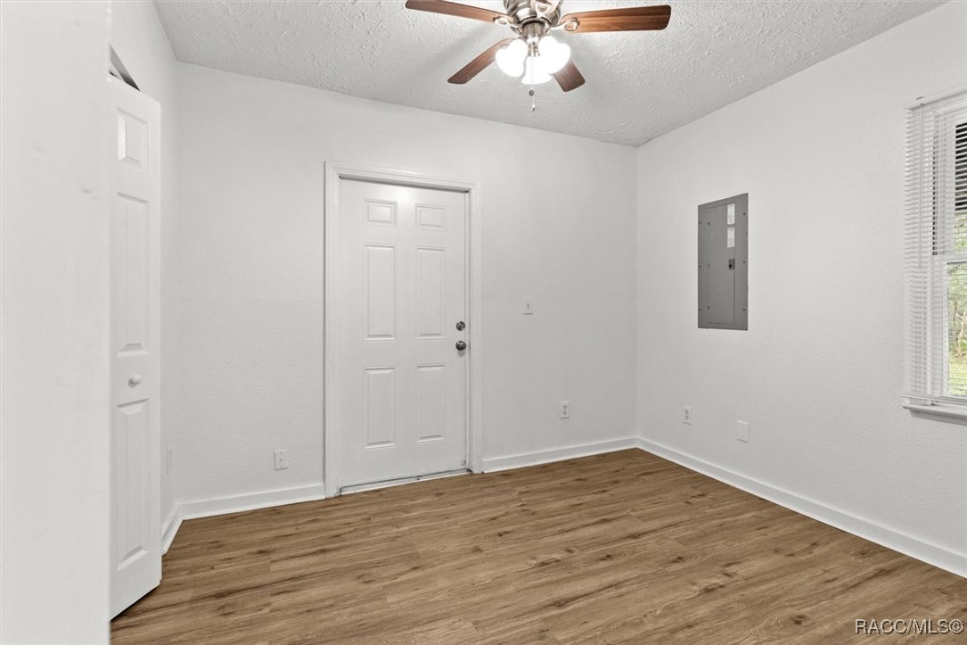 9025 Gronde Avenue, Brooksville, Florida image 22