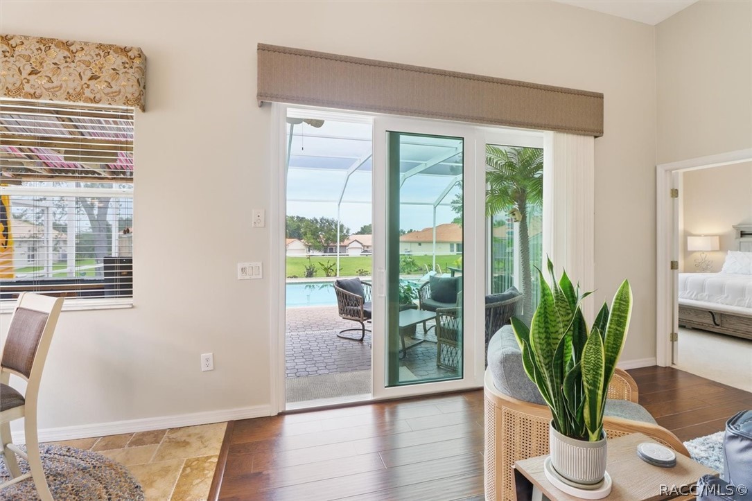 1096 W Diamond Shore Loop