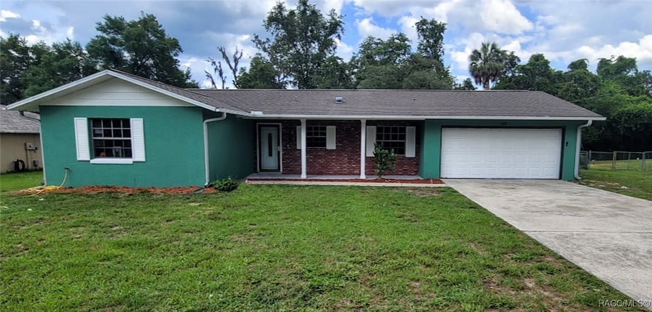 920 Jones Avenue, Inverness, Florida image 1