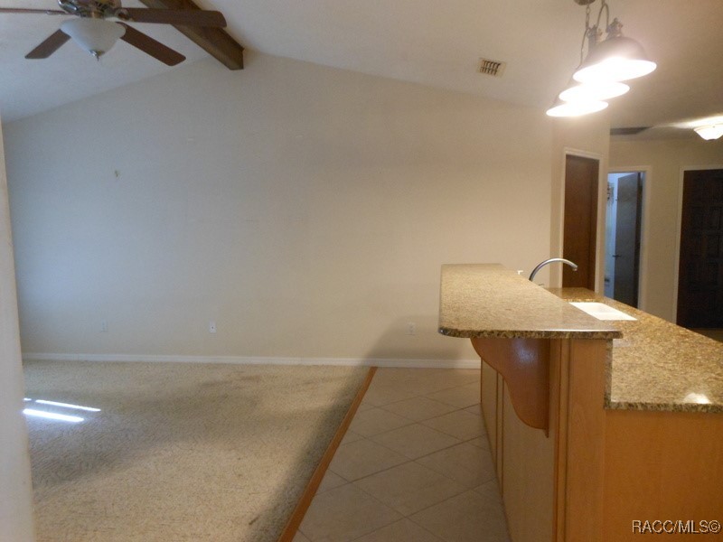 439 E Reehill Street