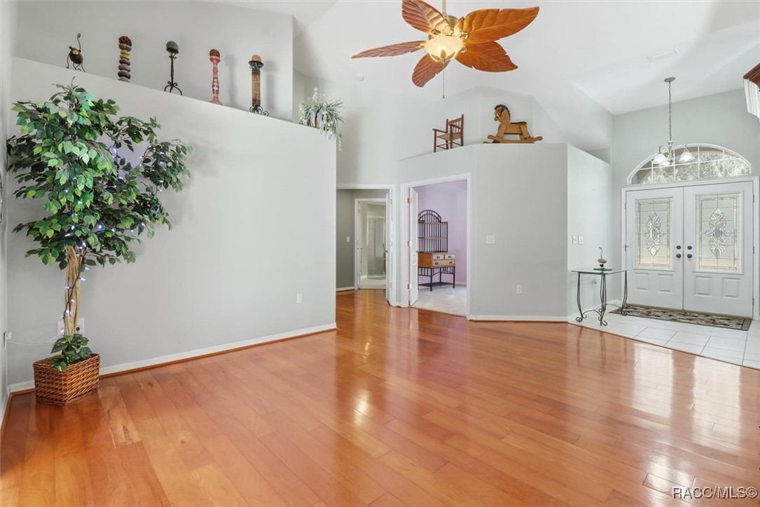 4488 N Capistrano Loop