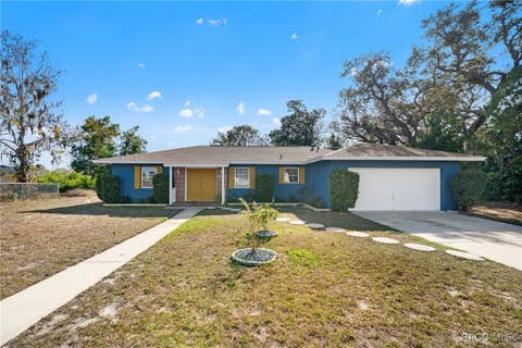 Homes For Sale - 6422 Fairlawn Street<br/> Spring Hill, FL 34606