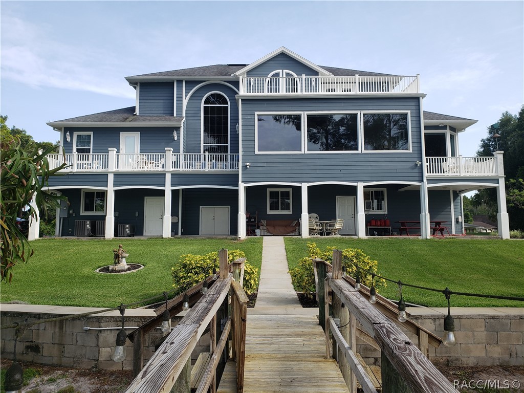 1360 S Waterview Drive