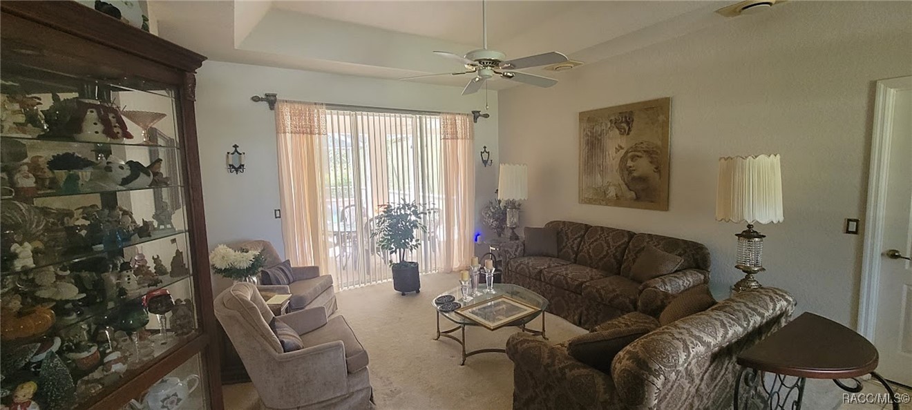 2196 W Pine Ridge Boulevard