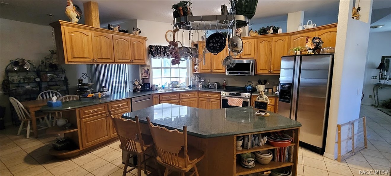 2196 W Pine Ridge Boulevard