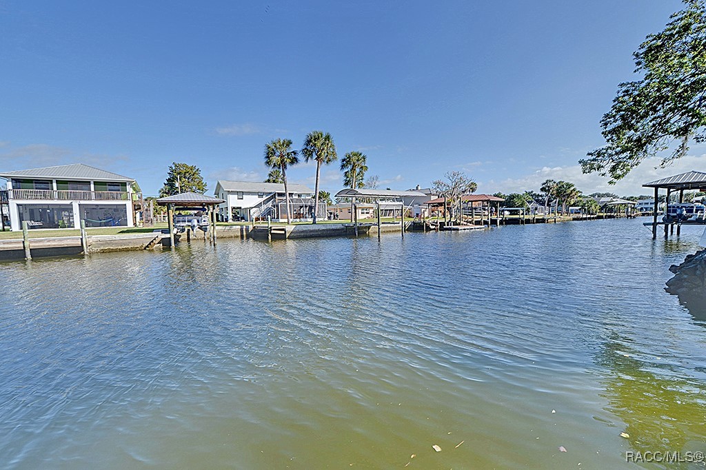 2111 NW 17th Street, Crystal River, Florida image 2