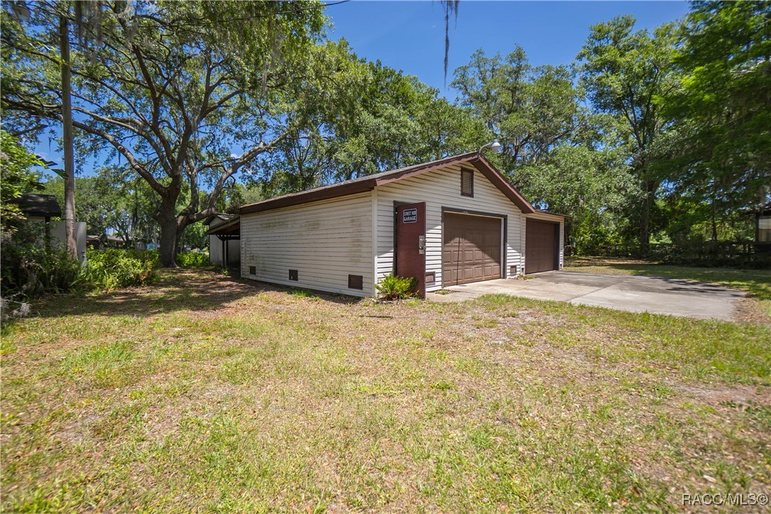 8915 E Echo Court, Inverness, Florida image 31