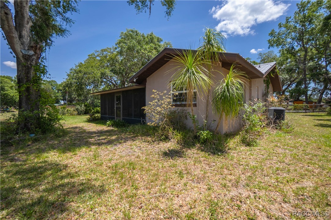 8915 E Echo Court, Inverness, Florida image 18