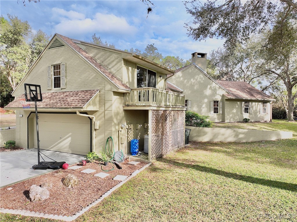11 Byrsonima Court