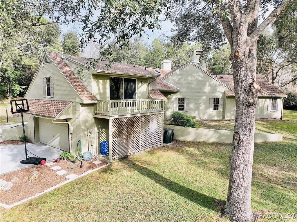 11 Byrsonima Court