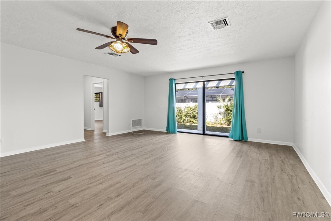 130 Douglas Street, Homosassa, Florida image 16
